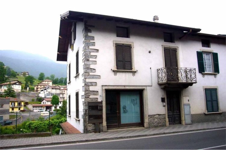 Casa indipendente Sant'Omobono Terme