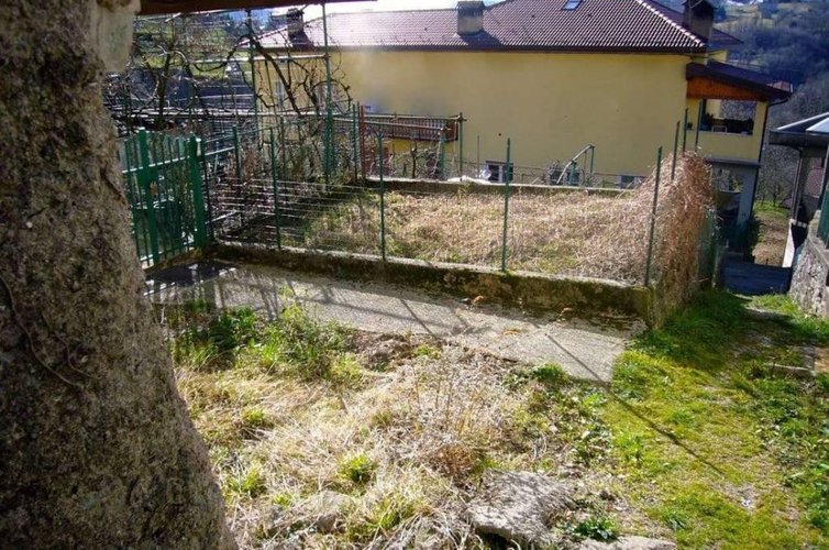 RUSTICO da ristrutturare Locatello