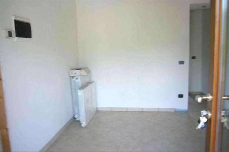 Ampio BILOCALE cucina abitabile separata Rota d'Imagna