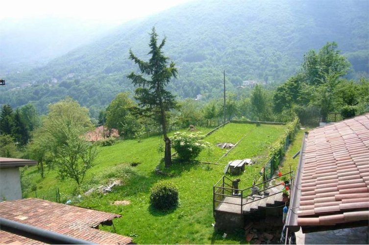 Ampio BILOCALE cucina abitabile separata Rota d'Imagna