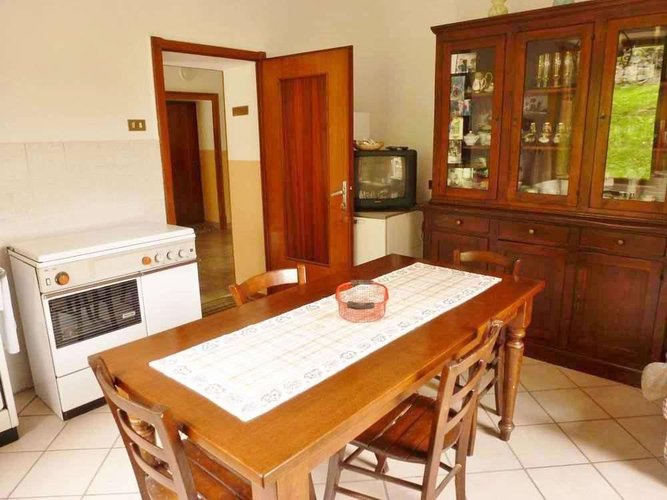 PORZIONE DI CASA indipendente Taleggio