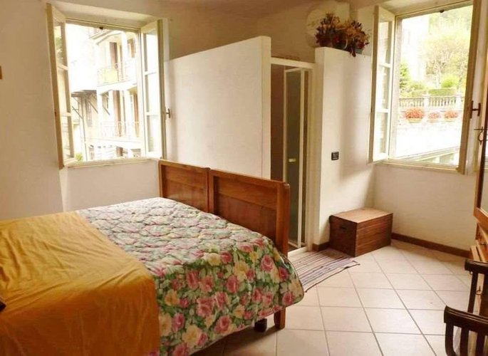 PORZIONE DI CASA indipendente Taleggio