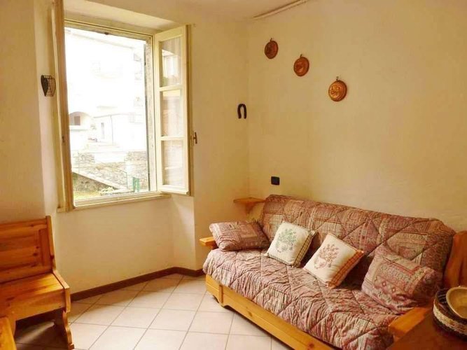 PORZIONE DI CASA indipendente Taleggio