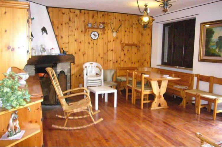 TRILOCALE panoramico Roncola