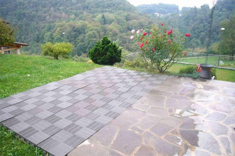 Villa di testa con ampio giardino Ubiale Clanezzo