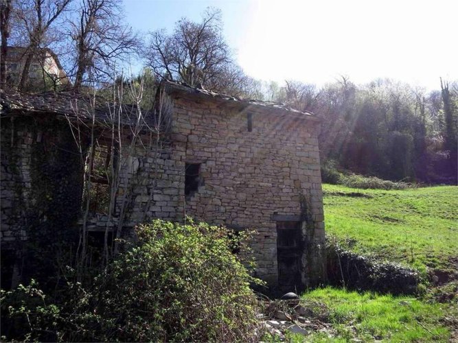 Rustico completamente da ristrutturare Berbenno