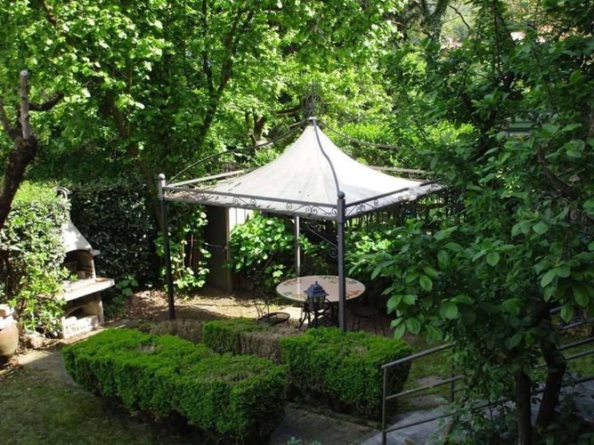 PORZIONE DI CASA indipendente con giardino privato Capizzone