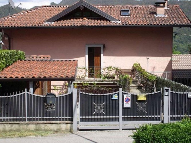 PORZIONE DI CASA indipendente con giardino privato Capizzone