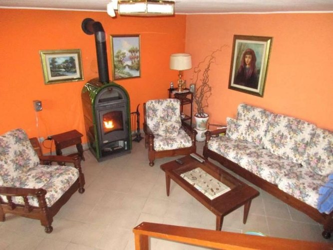 PORZIONE DI CASA indipendente con giardino privato Capizzone