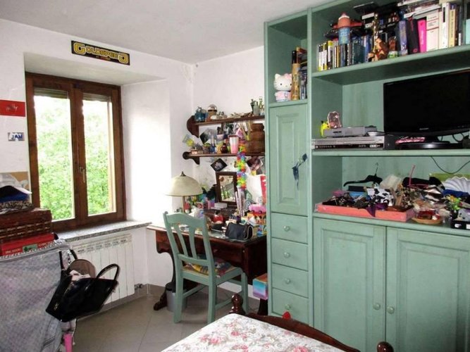 PORZIONE DI CASA indipendente con giardino privato Capizzone