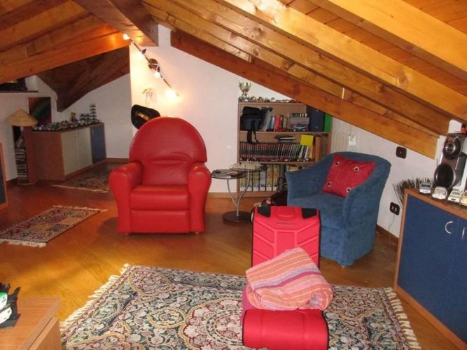 PORZIONE DI CASA indipendente con giardino privato Capizzone