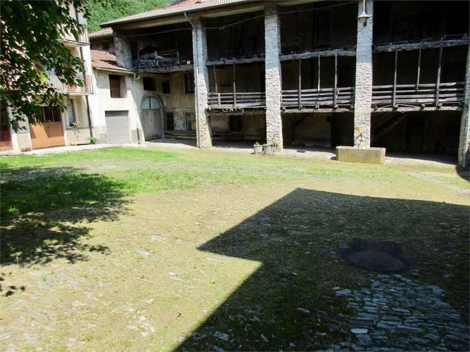 Porzione di casa indipendente. Berbenno