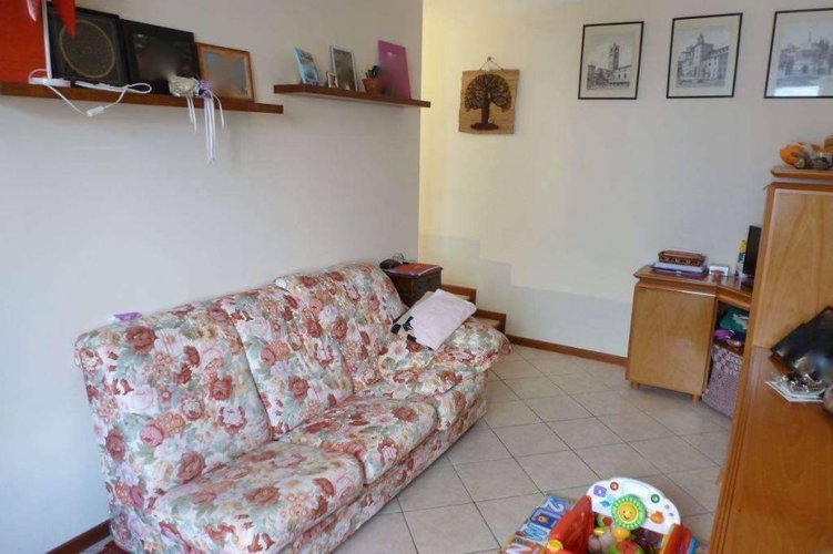 BILOCALE in duplex, all'ultimo piano Valbrembo