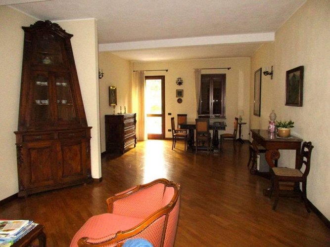 Stabile Sant'Omobono Terme