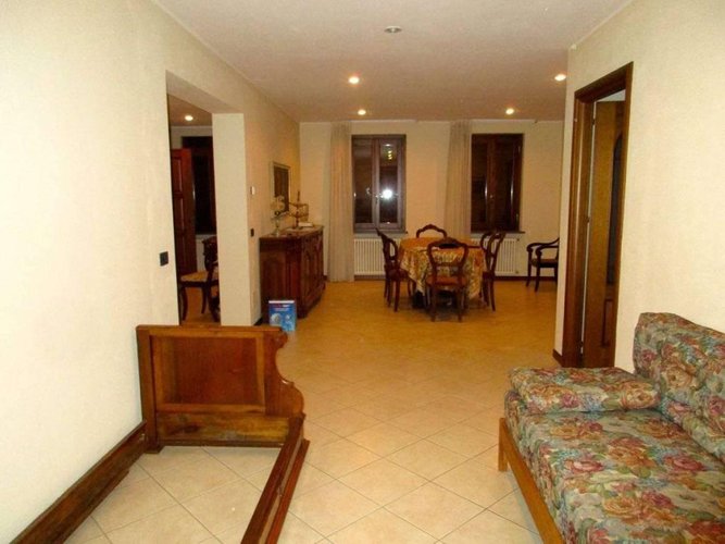 Stabile Sant'Omobono Terme