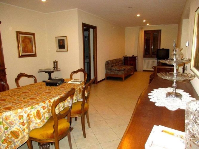 Stabile Sant'Omobono Terme