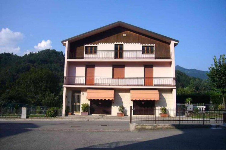 Stabile Sant'Omobono Terme