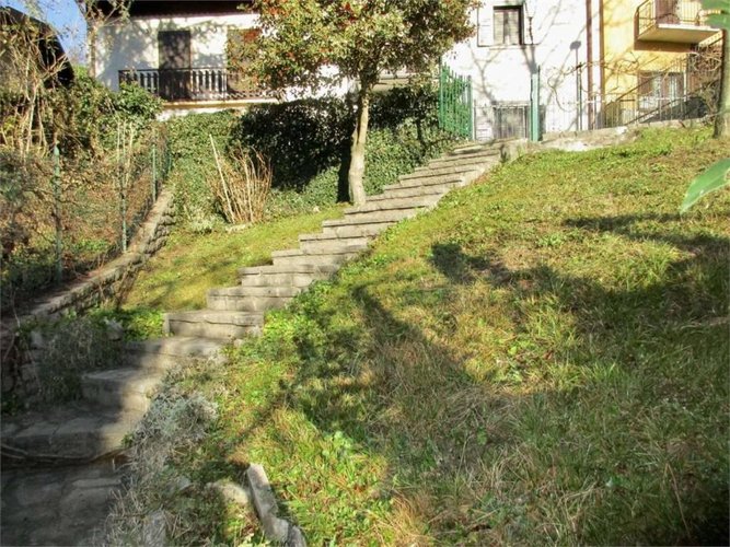 PORZIONE DI CASA STORICA ristrutturata Berbenno