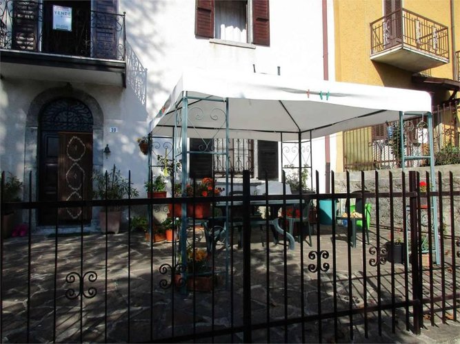 PORZIONE DI CASA STORICA ristrutturata Berbenno