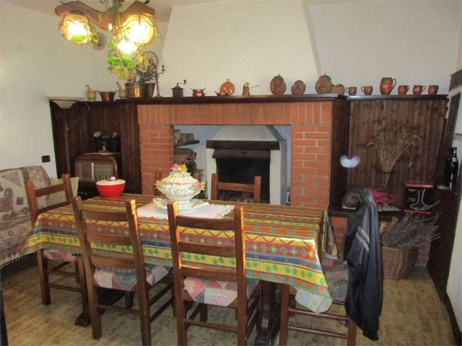 PORZIONE DI CASA STORICA ristrutturata Berbenno