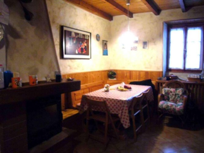 Casa indipendente Sant'Omobono Terme