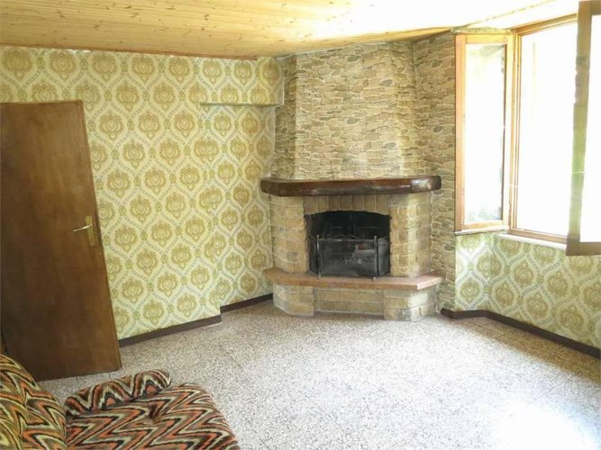 BERBENNO Mono / bilocale ultimo piano da ristrutt. Berbenno