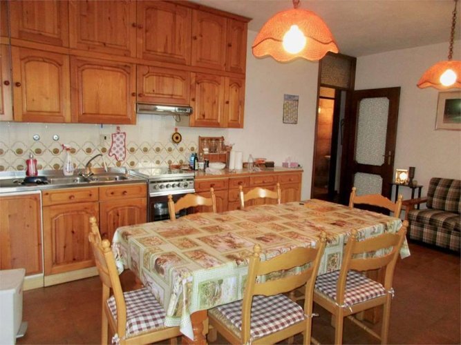 Bilocale con studiolo, giardino, posto auto Bedulita