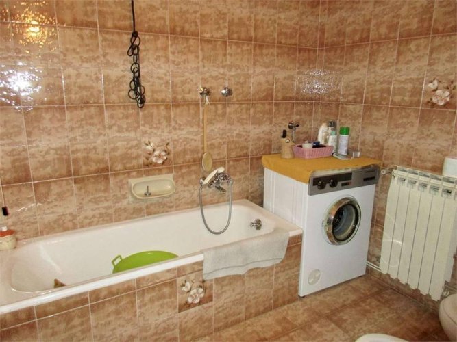 Bilocale con studiolo, giardino, posto auto Bedulita