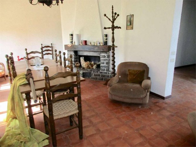 CASA SINGOLA con terreno di mq. 3000 Berbenno