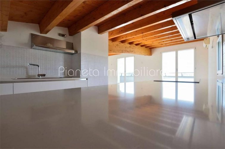 QUADRILOCALE - ATTICO con TERRAZZI VIVIBILI Bergamo