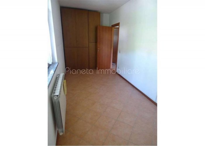 TRILOCALE con TERRAZZO e GIARDINETTO privato Corna Imagna