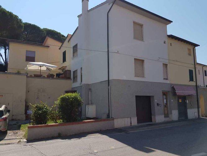 Vendita Casa Indipendente Collesalvetti