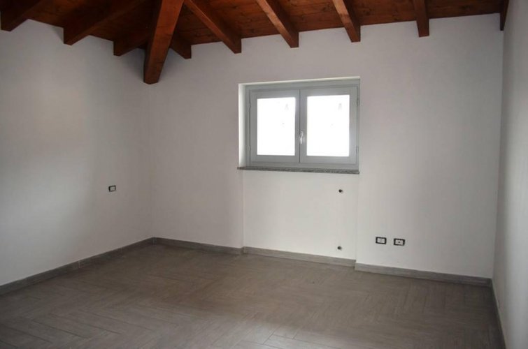 Sesto Calende  Trilocale/mansarda di nuova costruzione Sesto calende