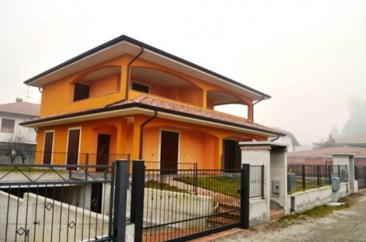 Varallo Pombia (NO) - Ville a schiera Varallo Pombia