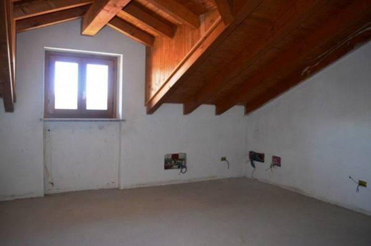 Agrate Conturbia (NO)  Villa singola per seconda casa Agrate Conturbia