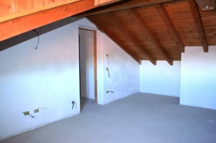 Agrate Conturbia (NO)  Villa singola per seconda casa Agrate Conturbia