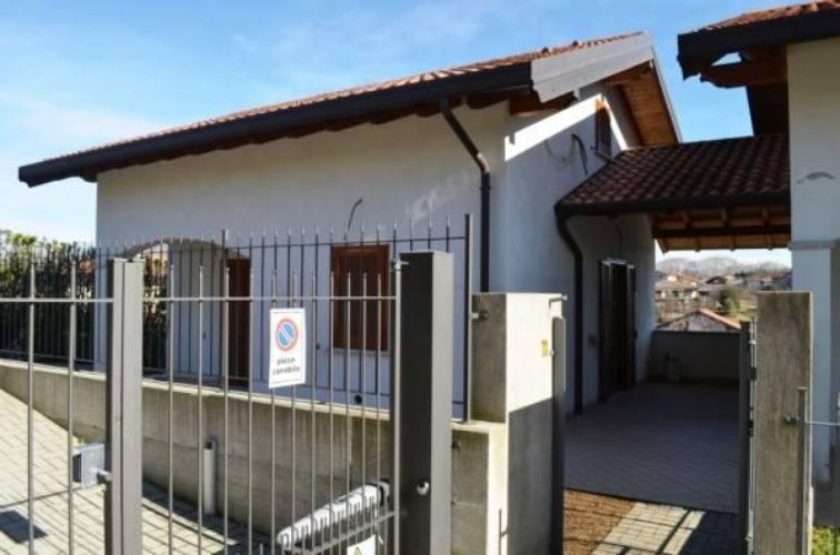 Agrate Conturbia (NO) - Ville trifamiliari con vista panoramica Agrate Conturbia