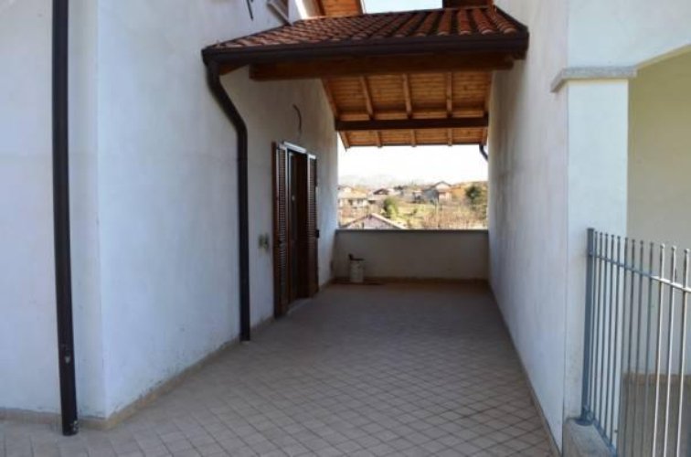 Agrate Conturbia (NO) - Ville trifamiliari con vista panoramica Agrate Conturbia