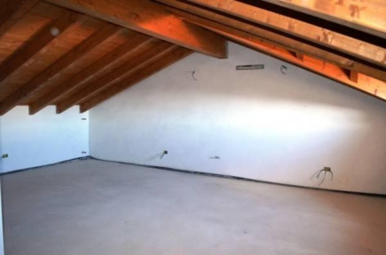 Agrate Conturbia (NO) - Ville trifamiliari con vista panoramica Agrate Conturbia