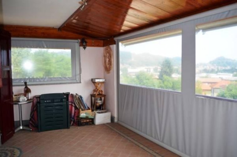 Arona (NO) loc. Mercurago -Incantevole villa a schiera del ' Arona