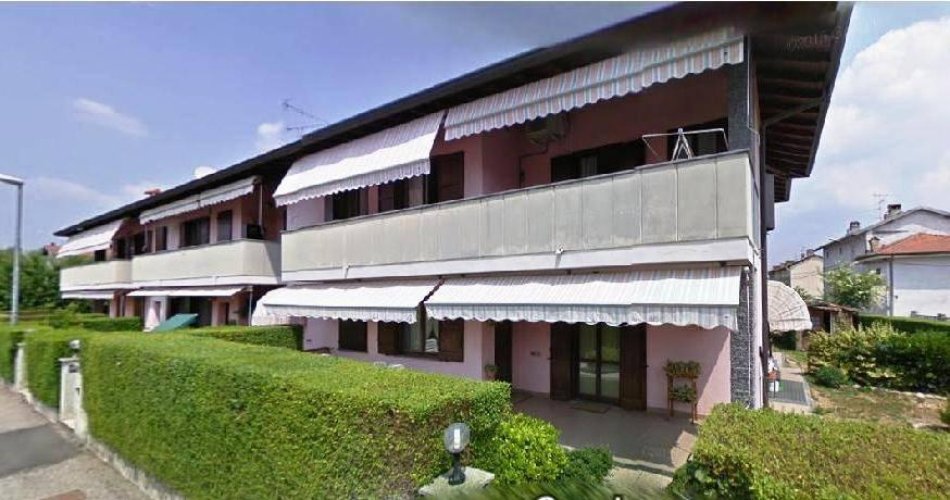 Pombia (NO)  Suggestivo appartamento quadrilocale su due livelli