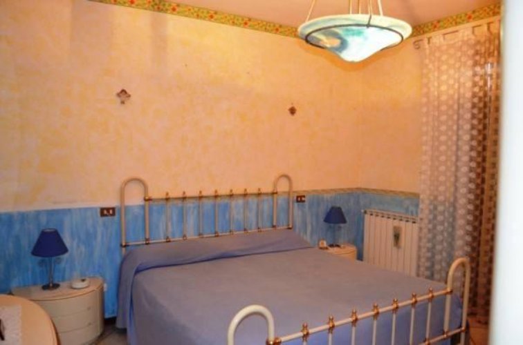 Pombia (NO)  Suggestivo appartamento quadrilocale su due livelli Pombia