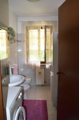 Pombia (NO)  Suggestivo appartamento quadrilocale su due livelli Pombia