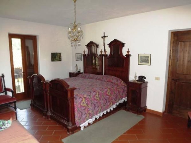 Sesto Calende (VA) - Splendida porzione di cascina di tipo lombardo completamente ristrutturata Sesto calende