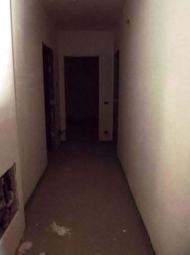 Sesto Calende (VA) - loc. Lisanza. Appartamento trilocale Sesto calende