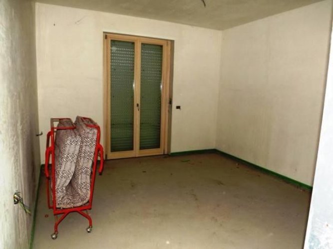 Sesto Calende (VA) - loc. Lisanza. Appartamento bilocale Sesto calende