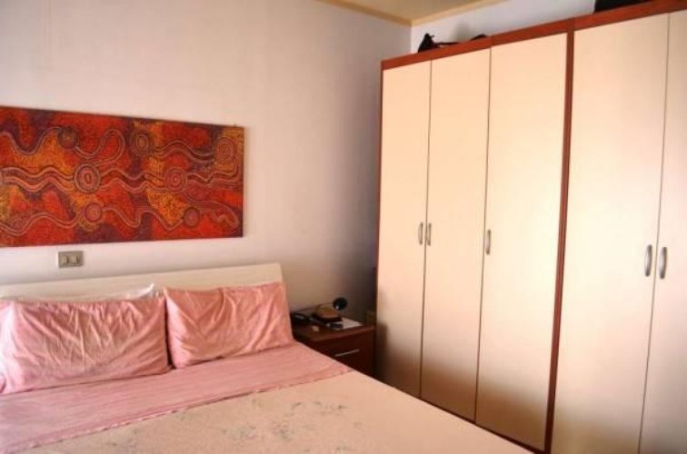 Sesto Calende (VA) - Ampio bilocale trasformabile in trilocale, immerso nel verde Sesto calende