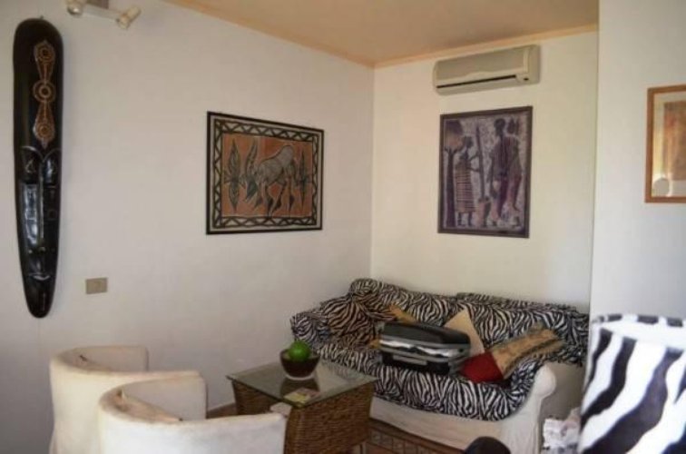 Sesto Calende (VA) - Ampio bilocale trasformabile in trilocale, immerso nel verde Sesto calende