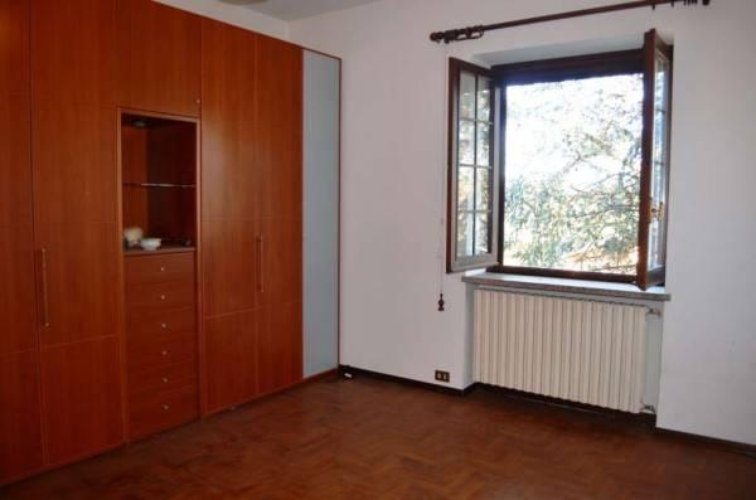 Divignano (NO) - Villa singola con parco Divignano