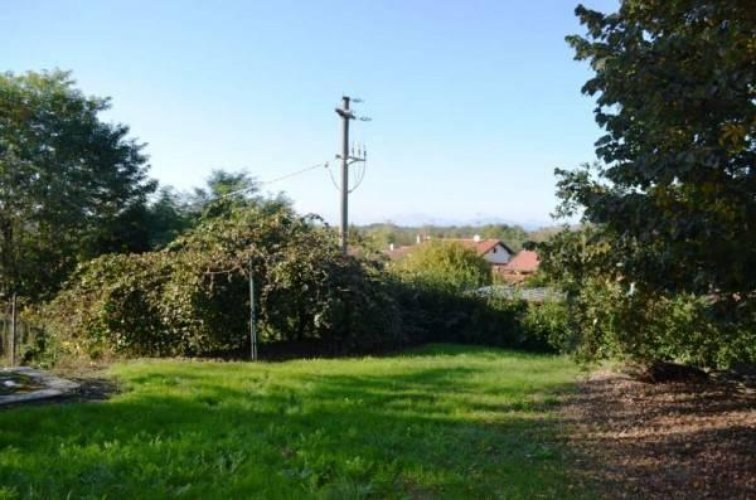 Divignano (NO) - Villa singola con parco Divignano